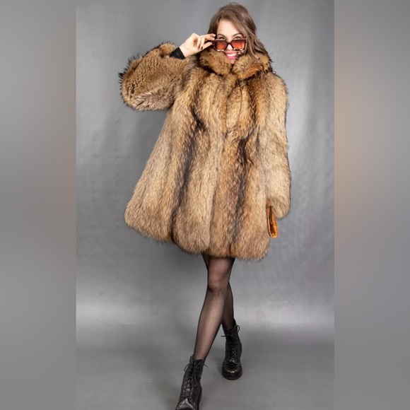 Real Finn Raccoon Luxury Fur Coat Size M - Picture 13 of 17